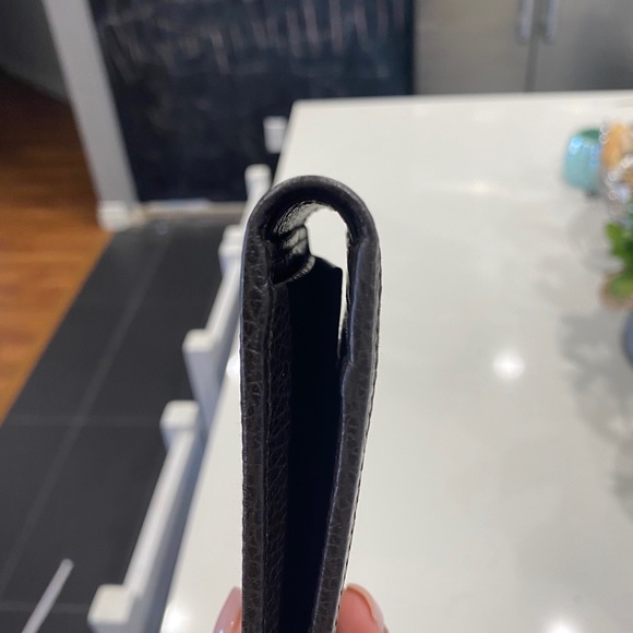 ***SOLD*** Men’s Gucci GG supreme wallet - Picture 5 of 8